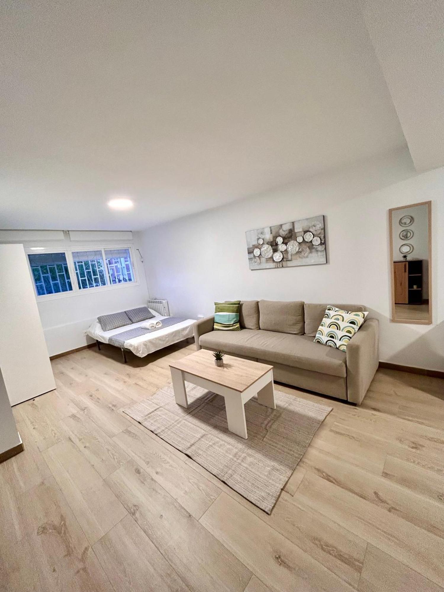 Apartamentos Ribadeo مدريد المظهر الخارجي الصورة