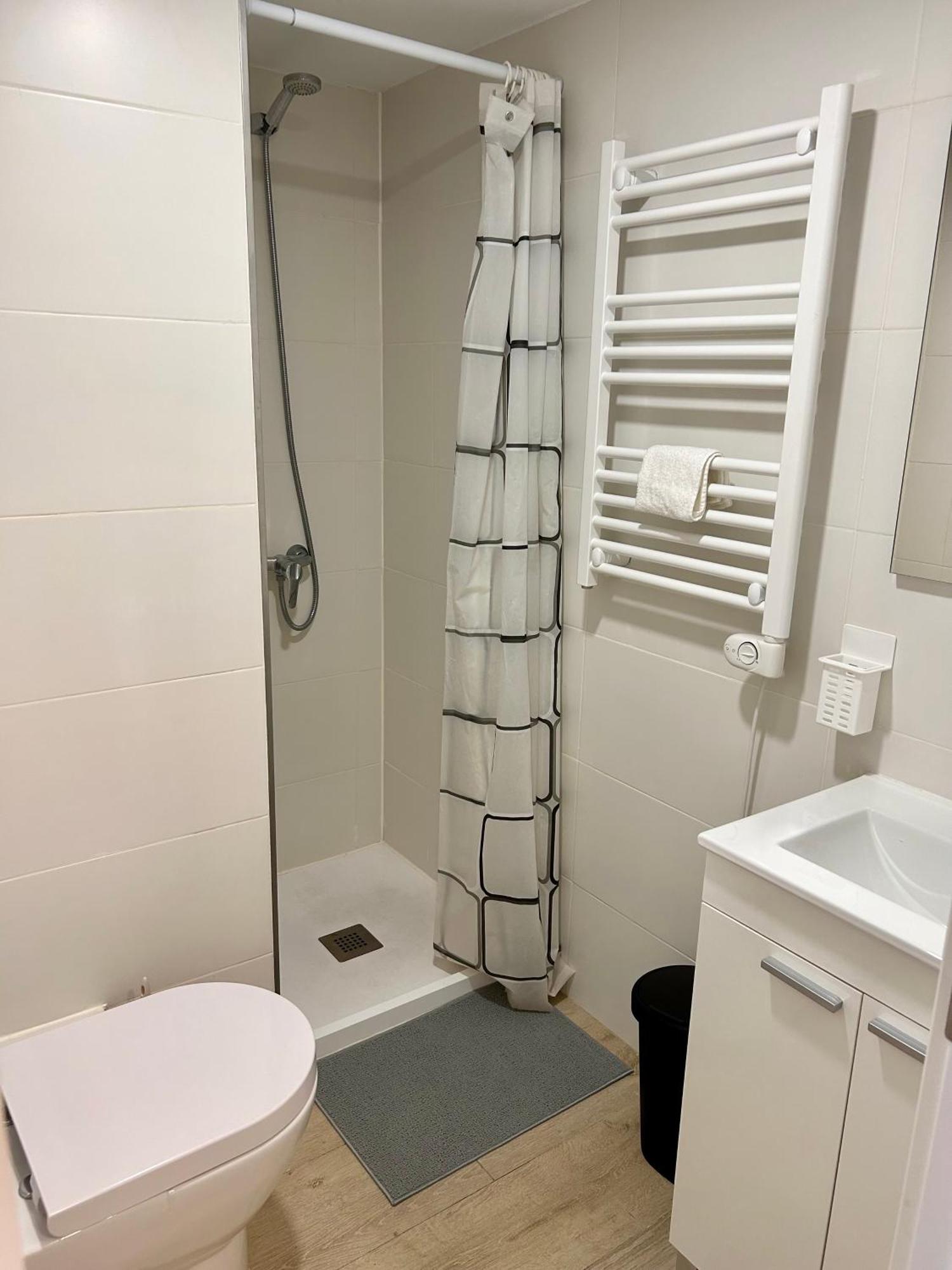 Apartamentos Ribadeo مدريد المظهر الخارجي الصورة