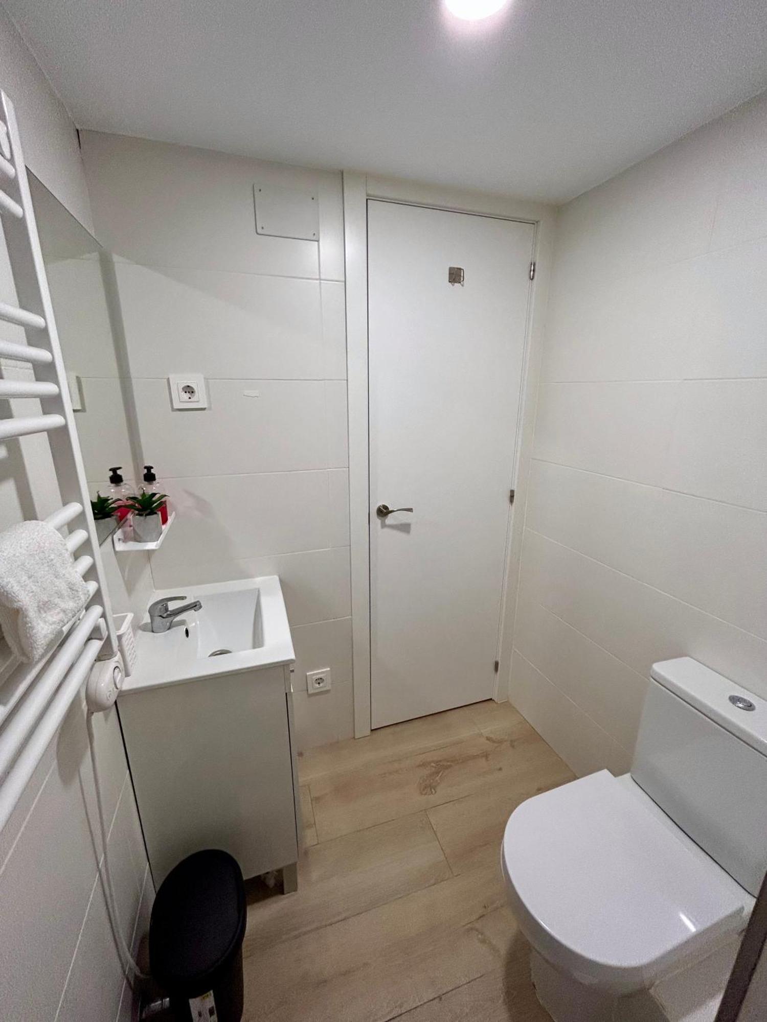 Apartamentos Ribadeo مدريد المظهر الخارجي الصورة