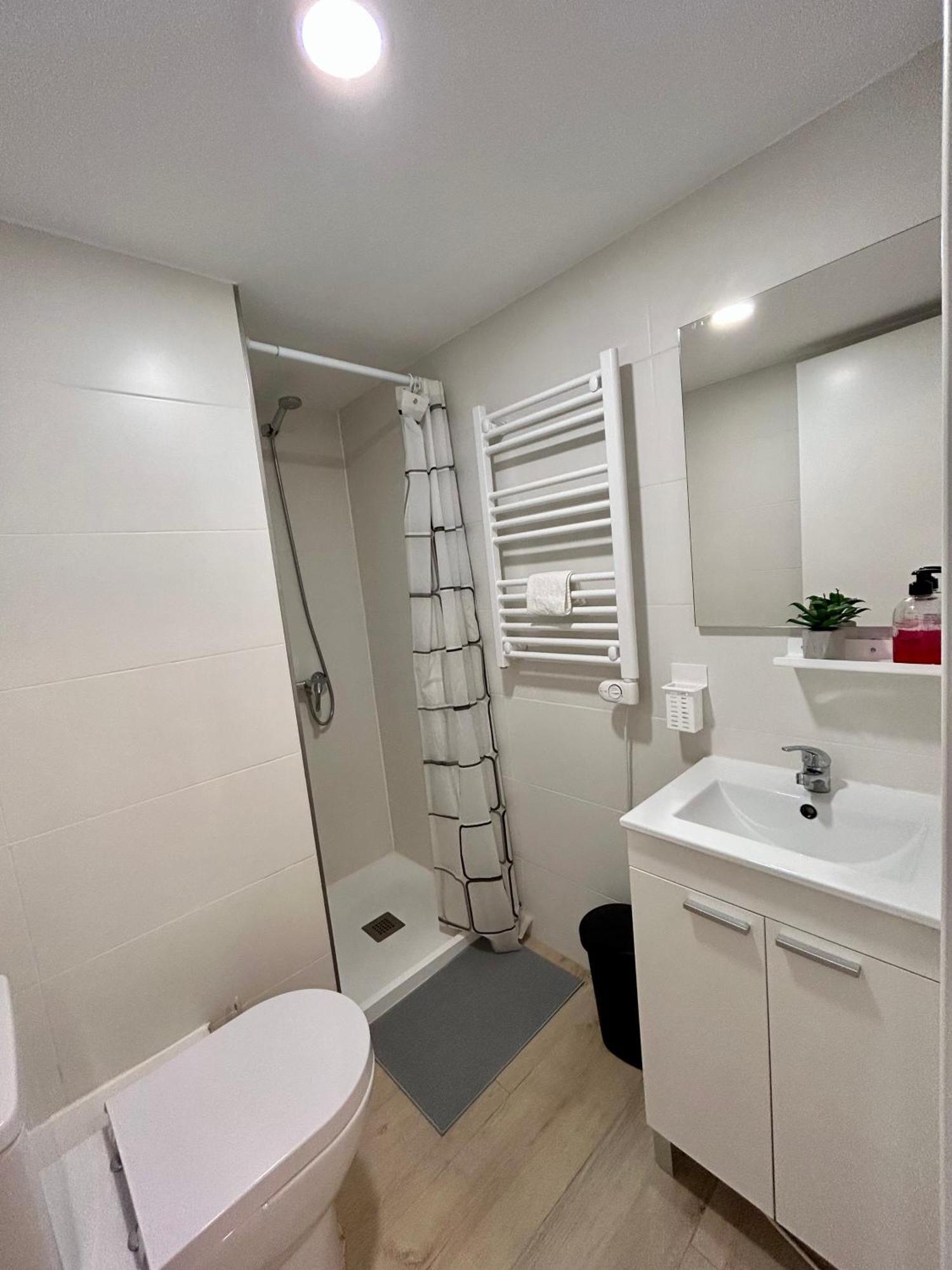 Apartamentos Ribadeo مدريد المظهر الخارجي الصورة